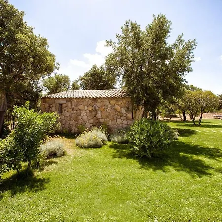 بيت للعطل Maison D'Une Chambre Avec Piscine Partagee Jacuzzi Et Jardin Clos A Porto Vecchio A 2 Km De La Plage